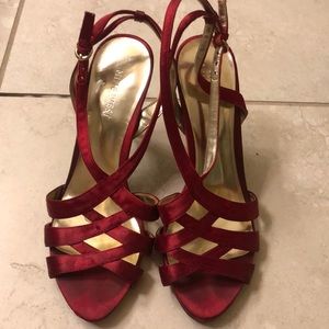 Nine West red fancy cross cross heel